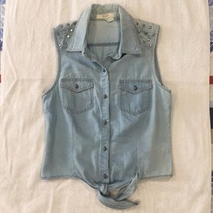Chambray sleeveless top